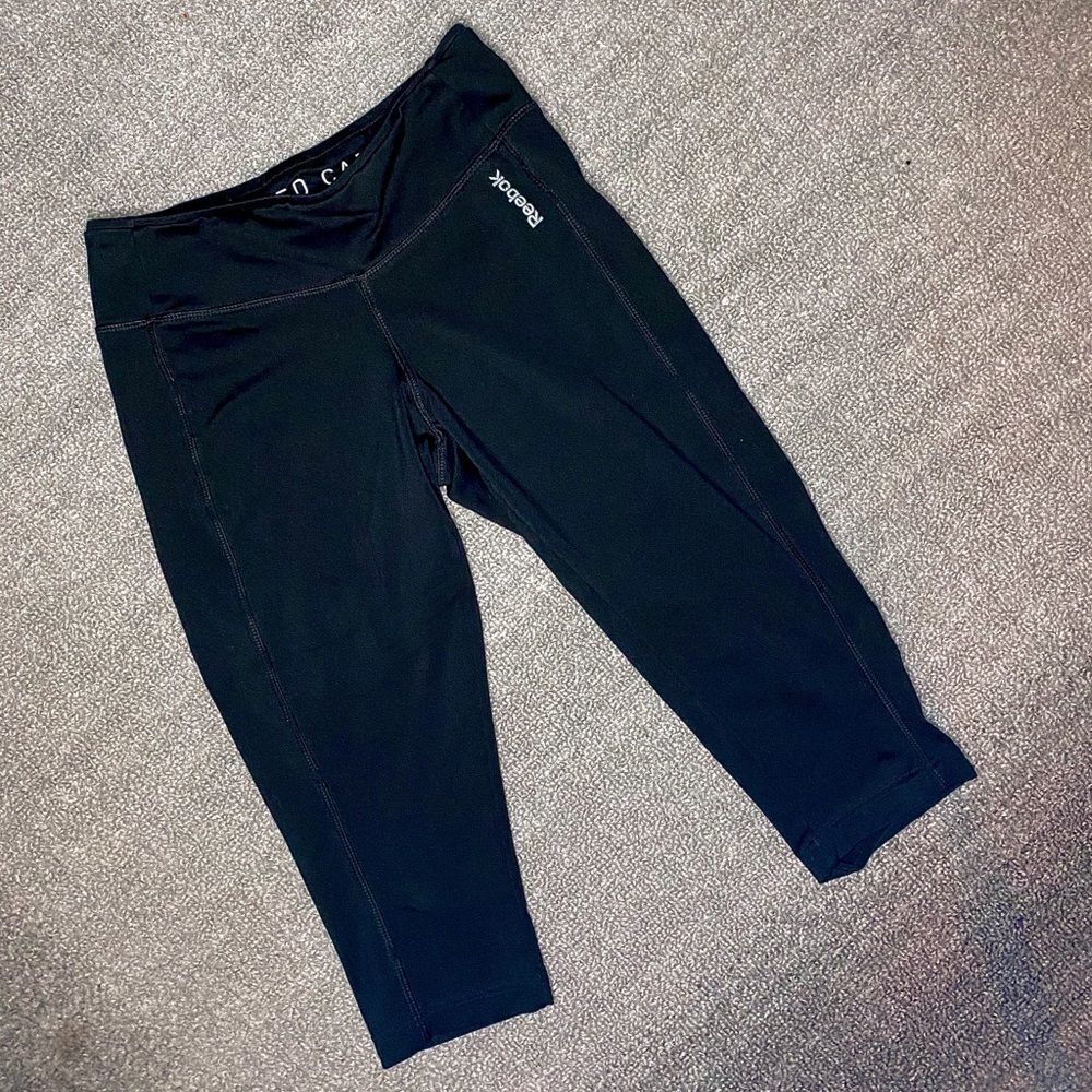 Reebok Capris Crop Yoga Leggings Black